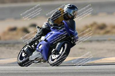 media/Nov-16-2025-Race Pace (Sun) [[8c5fa54630]]/Non Verified Riders (1st 20 Minutes)/1-Turn 14 (10am)/